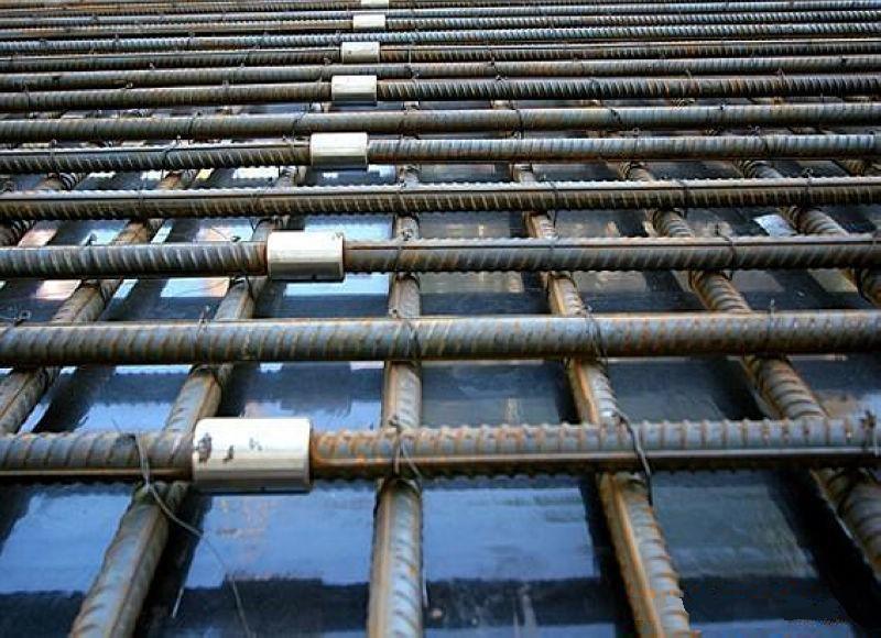 西安为什么建楼房时，要在钢筋上加一排小圆环？原来作用这么大